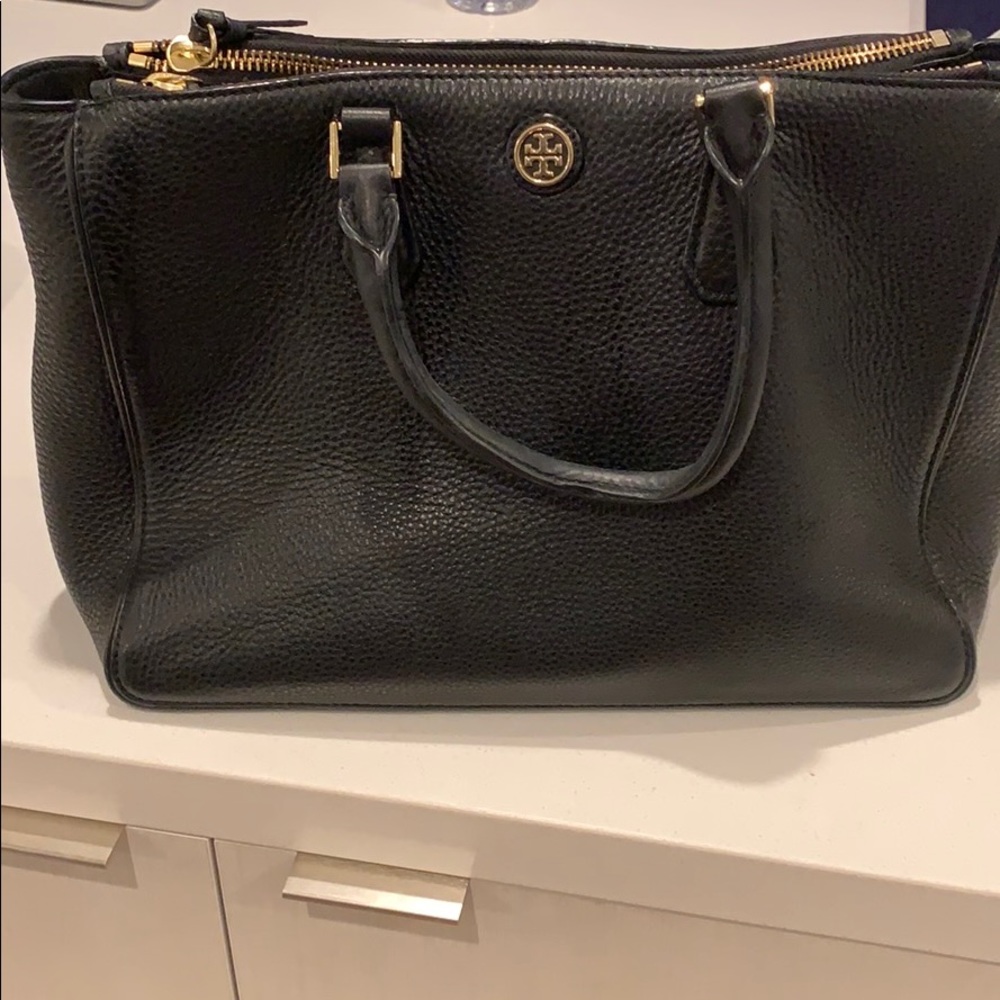 Black tote